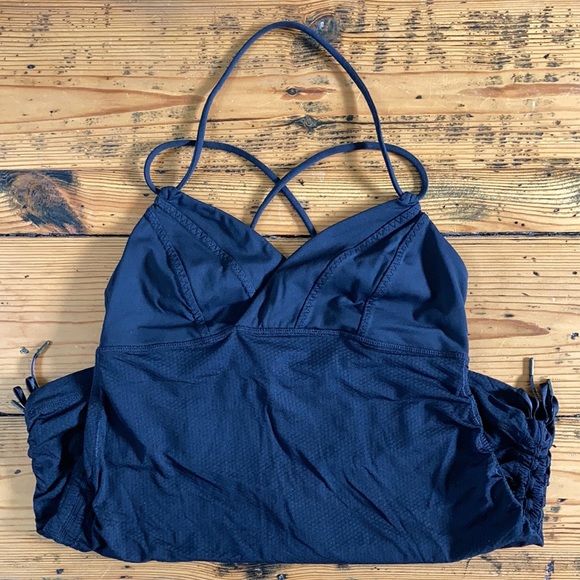 Lululemon Integrity Hot Tank